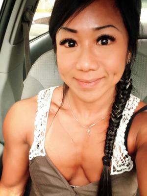 Melissa Wee - Pequeña diva asiática del músculo