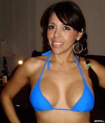 Latina-blauer Bikini