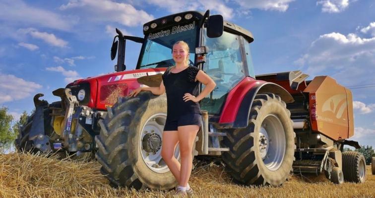 filles de tracteur d'été