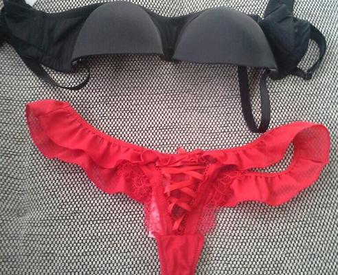 BH und String besamt, cum on panties