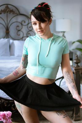 Suicide Girls - Mercury - Vanellope brise Internet