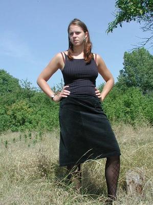 Anne, une adolescente allemande en collants (Muster)