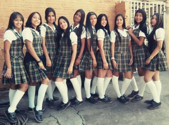 COLEGIALAS LINDAS LATINAS