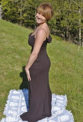 outdoors mature exhib from sexfast.top