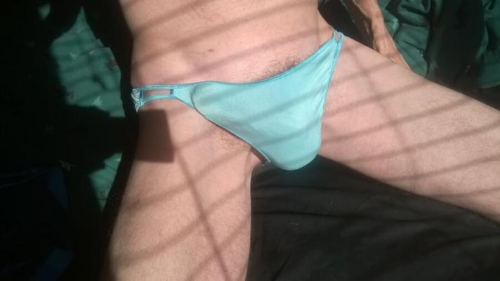 Bulto de panty azul sedoso