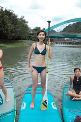 Pratique de remise en forme en kayak la plus chaude