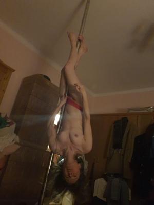 Doktor Ewa als Pole Dancer / Doktor Ewa na rurze