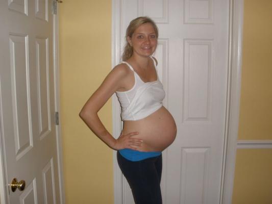 Lauren (Twin Pregnancy Sessions)