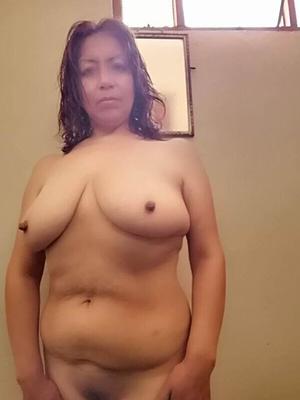 JÚLIA 45 PERU