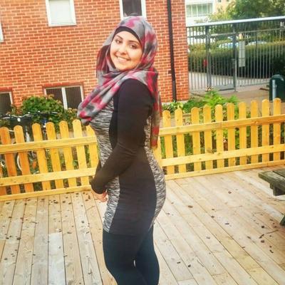 Gros cul et seins hijabi arabe