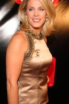 Deborah Norville/jornalista americana