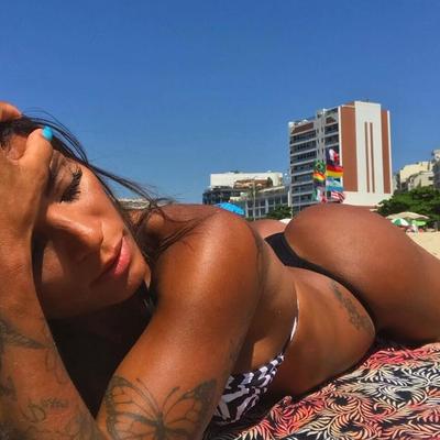 Biquíni Brasileira Super Bronzeada Gata Aline