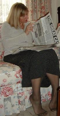 Plain UK Wife in Pantyhose