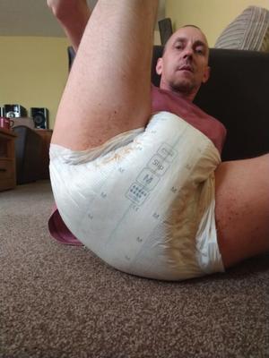 Messy nappy/diaper again