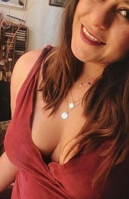 Sam: Mexicana fea con tetas grandes / ugly mexican big tits