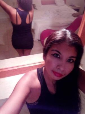 Chica escort en solitario