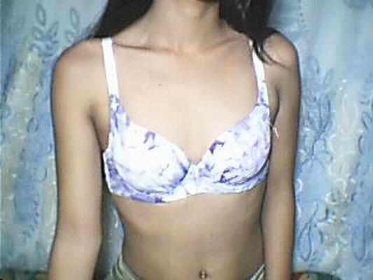 Emma Pinay Strip Salope