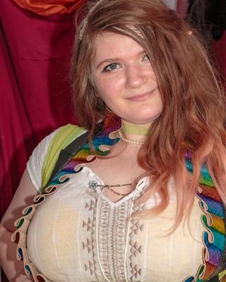 Sexy chubby women  (Ren Fest Beauties BBW)