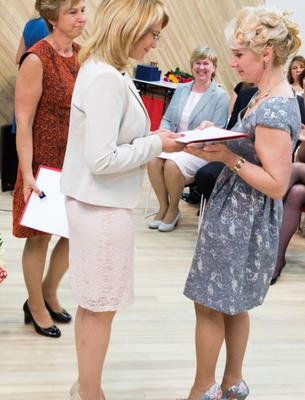 Cérémonie de remise des prix Vieille chienne en PH et talons