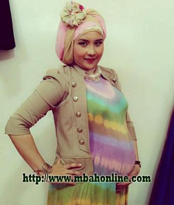 Foto Ibu Jilbab Hamil