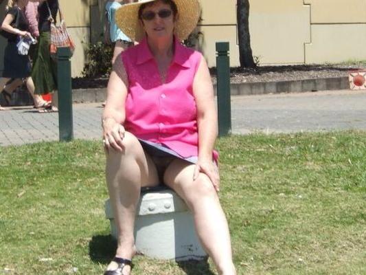 Outdoor flashing wearing pink top