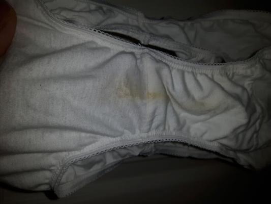 My girlfriends dirty knickers smell awesome ments?