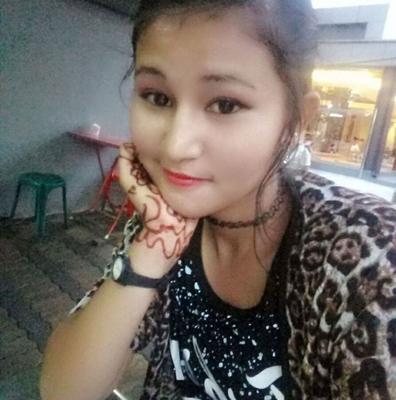 Chica de Facebook Chica nepalí en Tailandia.Sky Lay Mkn