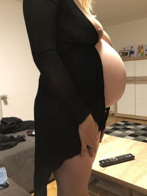 Pregnant german mom