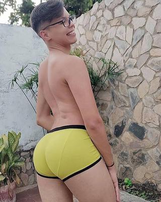 Femboy para todas las fantasias, me encantan los homenajes