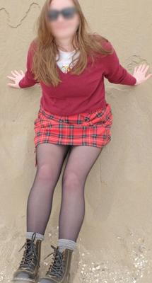 Student Lola in pantyhose and boots prefers sand than school-