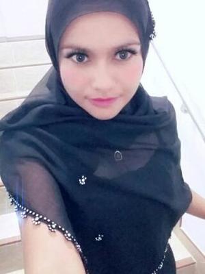 Pretty Hijab Indo Malay - 18