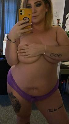 Vicky, sexy UK Chunky MILF