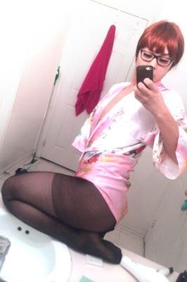 Sissy Yuki in a kimono