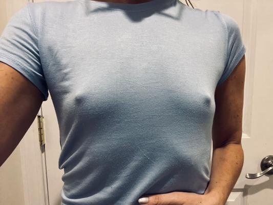 y/o Small Tits Hard Nipples