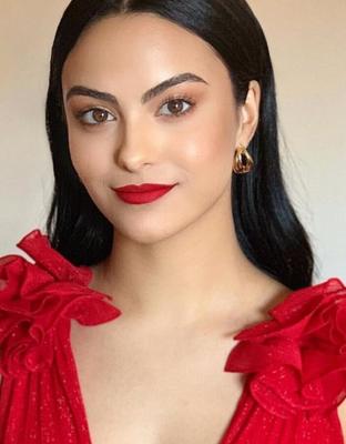 Camila Mendes