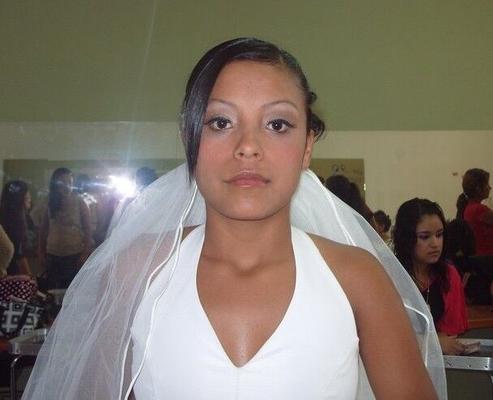 YOUNG LATINA BRIDE'S WEDDING DRESS TEST