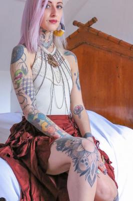 Suicide Girls - Gladyce - Putting Holes In Happiness