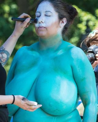 Mulheres gordinhas sexy (belezas pintadas com o corpo BBW)