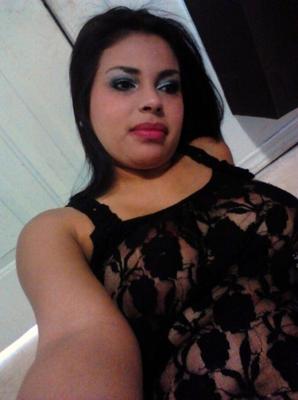 Bonito Latina BBW Selfshots