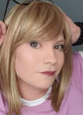 Sarah Peach (Tgirl Amadora)