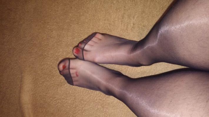 My feet :) rate!!!