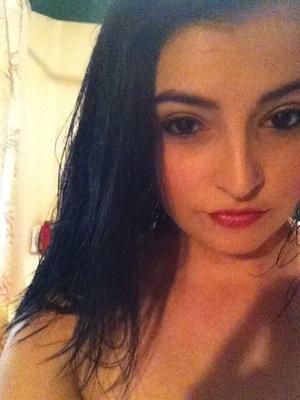 Brooklyn Lahaie, jeune adolescente nue, selfies