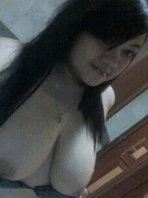 TETAS GRANDES Indonesias (Naturales)