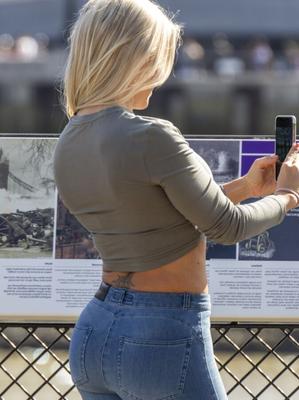 BEAUTÉS (Filles en Jeans Candids)